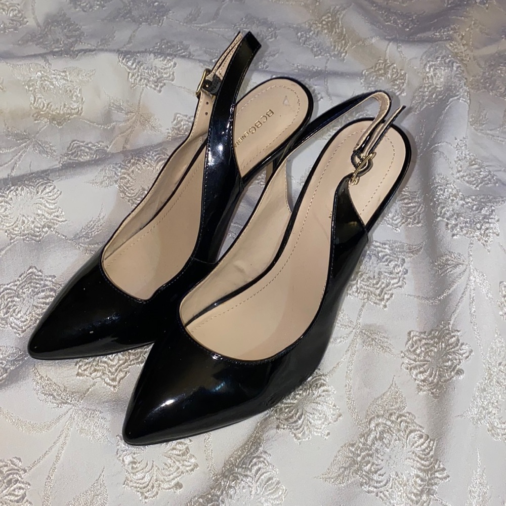 BCBGeneration sling back pumps